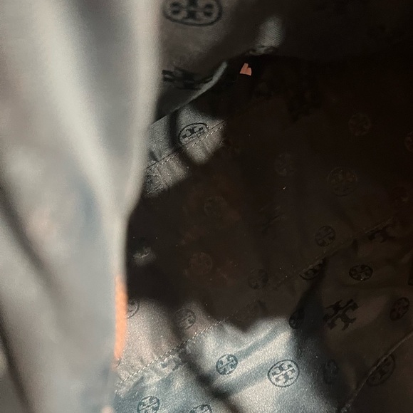 Tory Burch Hudson Bay/Navy Pebbled Leather Marion-EUC - Picture 10 of 11